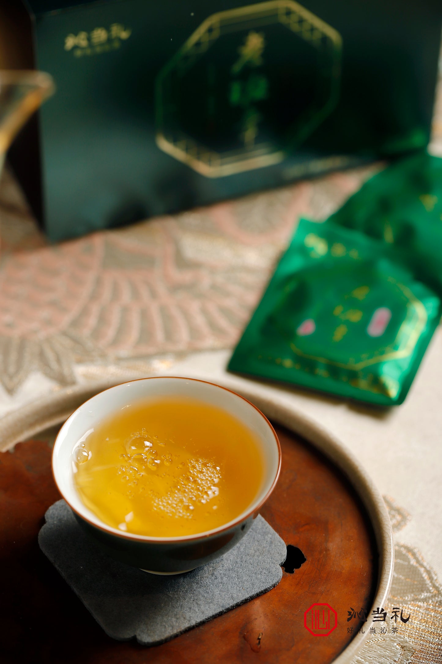 24、老班章（生茶）-プーアル茶，茶の薄片